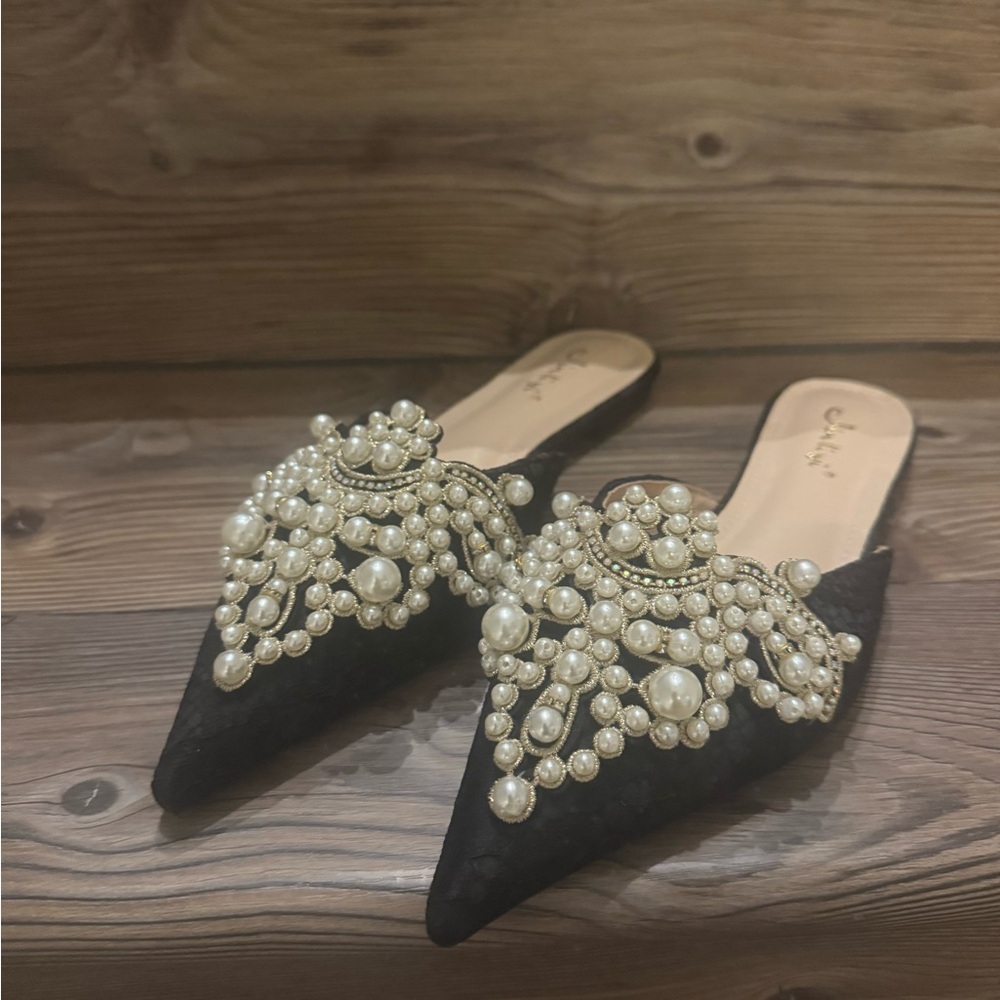 SHEIN Black Pearl Embellished Mules